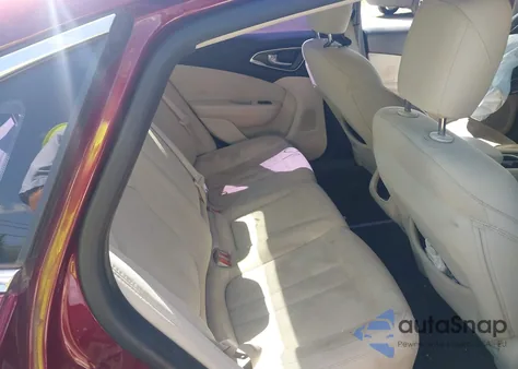 2016 Chrysler 200 Limited z USA, uszkodzony, nr VIN 1C3CCCAB0GN165960